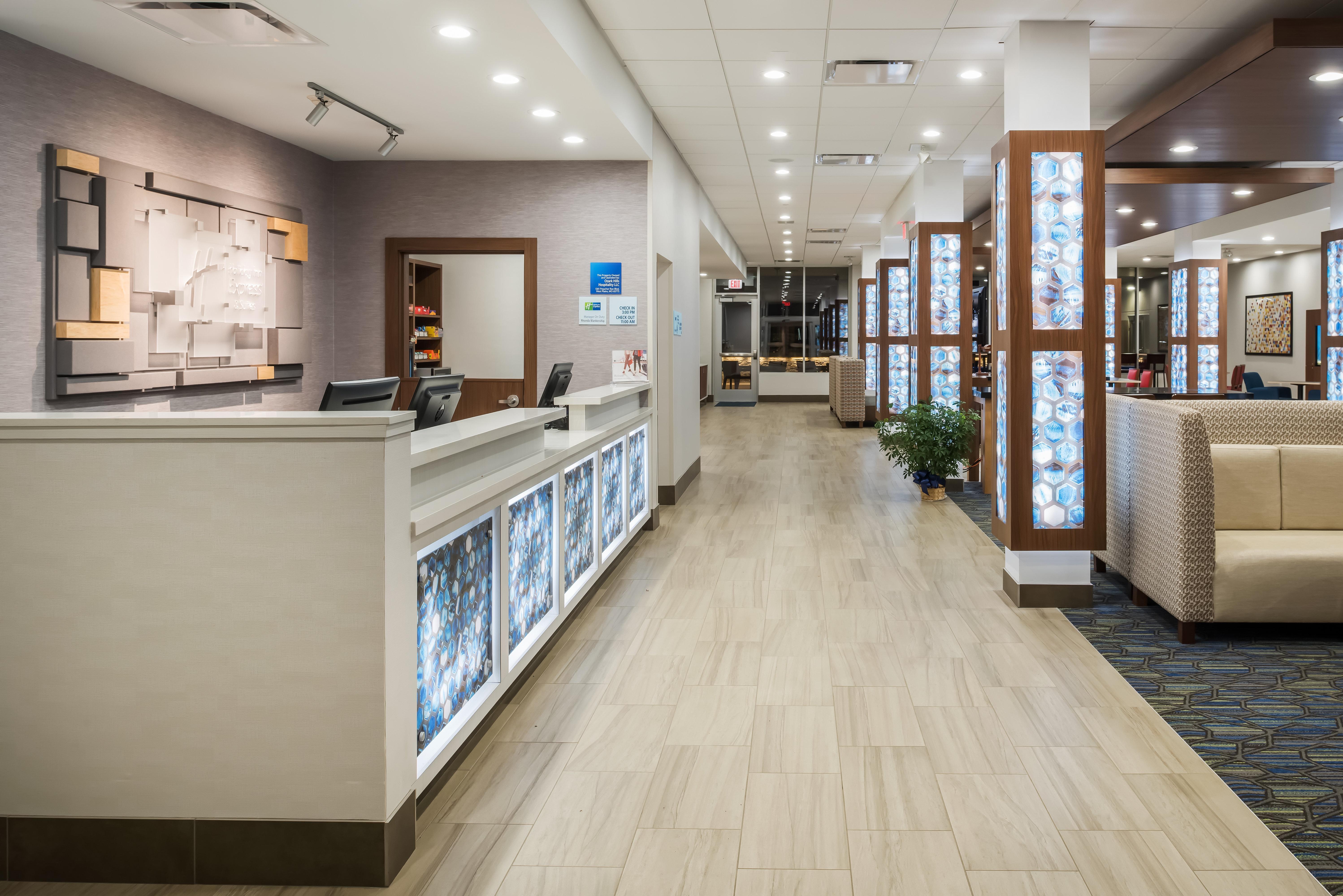 Holiday Inn Express & Suites West Plains Southwest By Ihg Exterior foto